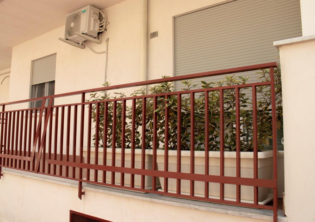 Recale Appartamento Via Roma מראה חיצוני תמונה